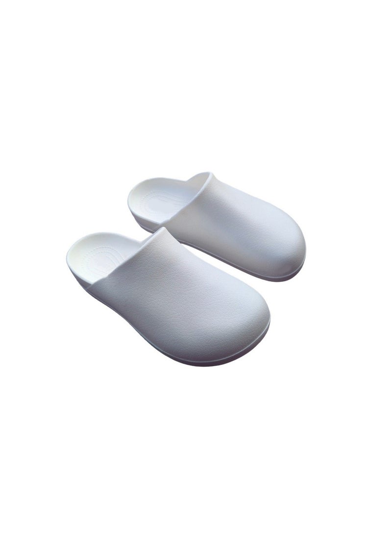 Men’s and Women’s Closed-Toe Slip-On Slippers – Easy to Wear, Comfortable and Lightweight for Daily or Indoor Use, Suitable for Umrah, Home Use, Beach Use, and Medical/Healthcare Environments. - Image 1